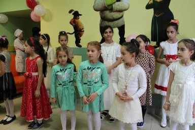 Работники КДЦ г. Малгобек приняли участие в акции, посвященной Дню ребенка