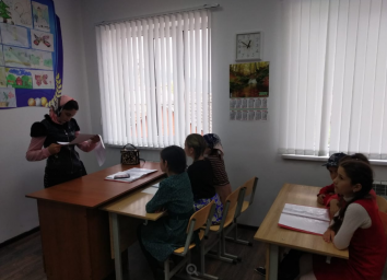 В Доме Культуры с.п. Галашки провели информационный час "Встреча на Эльбе."