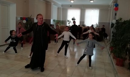 В рамках всероссийской акции «Ночь искусств » в СДК с.п.Пседах прошел мастер – класс по хореографии