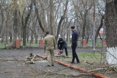 Субботник провели работники КДЦ г. Малгобек