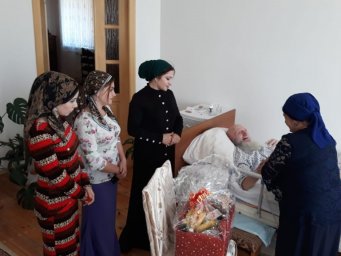 Работники Сунженского РДК побывали в гостях у старейших жителей района