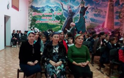Работники ДК с.п. Алхасты провели мероприятие "Трагедия одной осени"