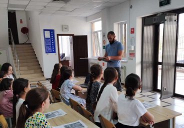​В Домах культуры региона прошли мероприятия, посвященные Дню памяти сотрудников МВД РИ, погибших в ночь с 21 на 22 июня 2004 года