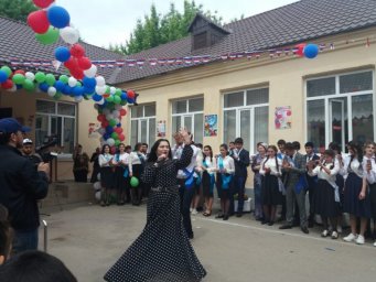 Сунженский РДК организовал выездной концерт на базе «СОШ №6 г.Сунжа»