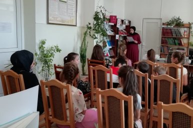 В СДК с.п.Пседах провели беседу ко Дню освобождения Кавказа от немецко – фашистских захватчиков в 1943 году.