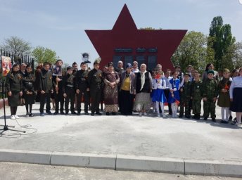 В с.п. Долаково  установлена памятная  стела