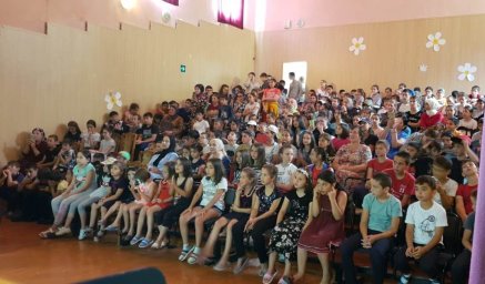 Концерт артистов Сунженского РДК в лагере "Аьрзи"