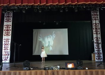 В Доме культуры с.п. Кантышево  прошёл концерт "Пусть всегда будет солнце "