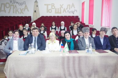 ​В Долаковском Доме культуры прошла встреча с писателями