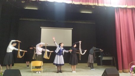 Репетиции ансамбля "Лоаман оаз" продолжаются