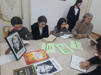 ​О жизни и творчестве Саида Чахкиева рассказали долаковским школьникам