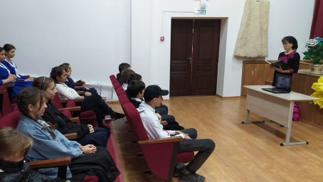 ​В Новом Реданте провели вечер памяти режиссера Суламбека Мамилова