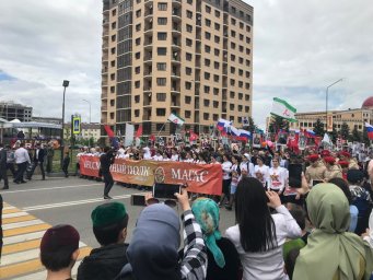 Тысячи ингушей приняли участие в акции "Бессмертный полк"