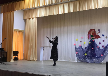 В ДК с.п. Сагопши состоялся  концерт артистов «Студии эстрады» и Культурно- технического центра г. Магас.
