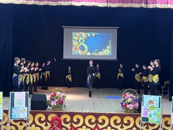 Праздник весны, любви и нежности провели в Мужичах Праздник весны, любви и нежности провели в Мужичах
