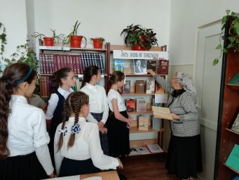 В ДК с.п. Пседах состоялась  беседа, посвященная  писателю Бокову А.Х.