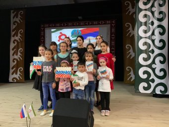 В ДК Зязиков-Юрт состоялись поэтические чтения "Россия - наш единый дом"
