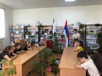 Воспитанники ДК с.п. Сагопши рассуждали о Родине