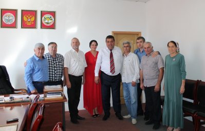 Артистов г. Малгобек наградили почетными грамотами