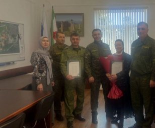 ​Ингушские кадеты и их наставники поздравили с юбилеем художественного руководителя РДНТ