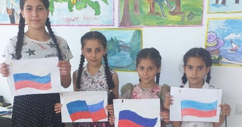 Конкурс рисунков прошел в ДК с.п. Новый Редант
