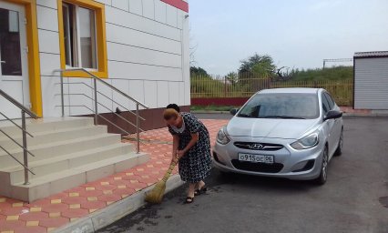 Субботник в РДНТ .