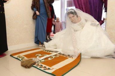​В обрядовую культуру ингушей возвращаются старинные войлочные ковры