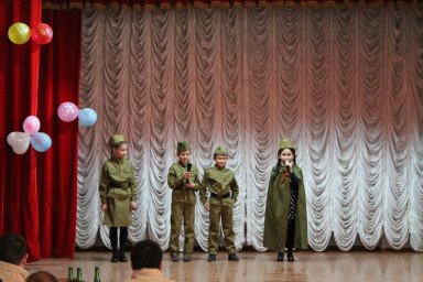 Работники КДЦ г. Малгобек приняли участие в конкурсно- развлекательной программе "Юный патриот"