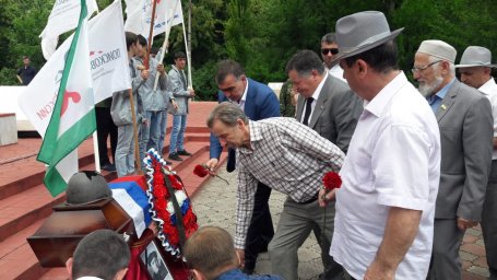Работники КДЦ г.Малгобек приняли участие в  проводах защитника Отечества, погибшего в ходе «Малгобекской стратегической оборонительной операции» 1942 г.