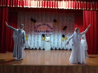 Праздничный концерт в СДК с.п.Пседах.