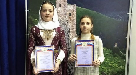 Воспитанницы ДК с.п. Сурхахи стали победительницами флешмоб- конкурса