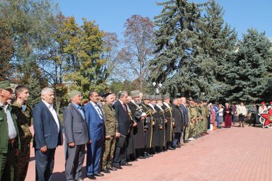 Митинг в честь 13- летия почетного звания "Город воинской славы