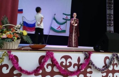 Праздничный концерт в честь Дня Конституции прошел в ДК с.п. Сурхахи