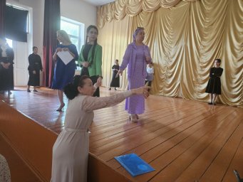 ​Художественный руководитель РДНТ провела творческую встречу с участниками ансамбля «Сийг»