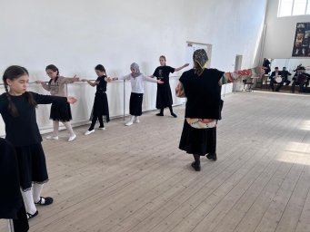 В Назрановском районном Доме культуры отметили Международный день танца