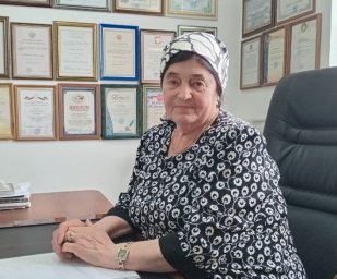Директор Сунженского районного Дома культуры Айшат Матиева уже 50 лет дирижирует переменами